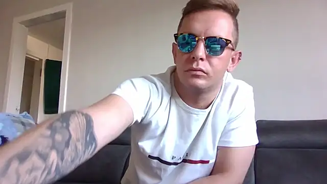 verscub6969 online show from July 20, 6:43 pm
