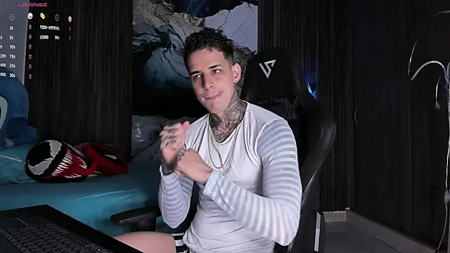 trisstann  online show from April 9, 4:35 pm