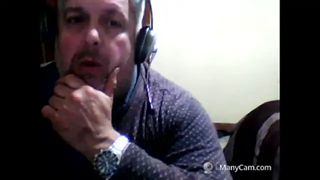 swichcassanesi online show from March 4, 9:22 pm