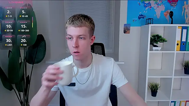 Dylan Norton online show from March 22, 12:43 pm