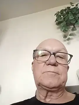 Wieczorek195706 online show from August 9, 9:26 am