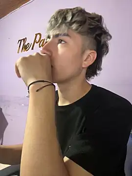 AlexanderCollman2 online show from March 28, 4:35 am