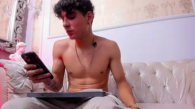 lyanmaster online show from February 12, 3:56 am