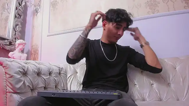 lyanmaster online show from February 6, 3:58 am