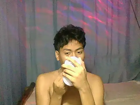jomhappy online show from June 11, 1:42 pm