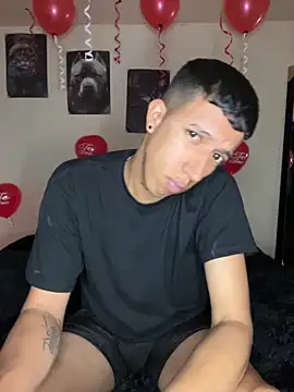 Sebastian Villamarin online show from February 12, 4:51 am