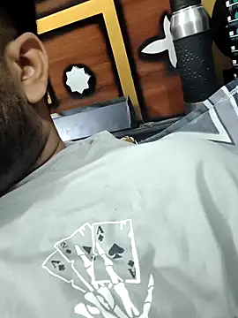 MrCurioX online show from April 7, 3:12 pm