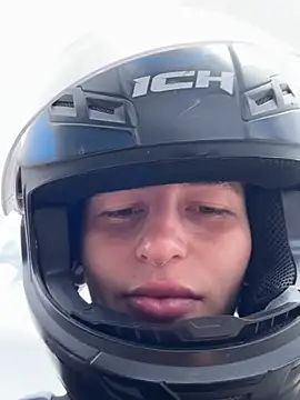 ARON LUXX online show from July 17, 5:30 pm