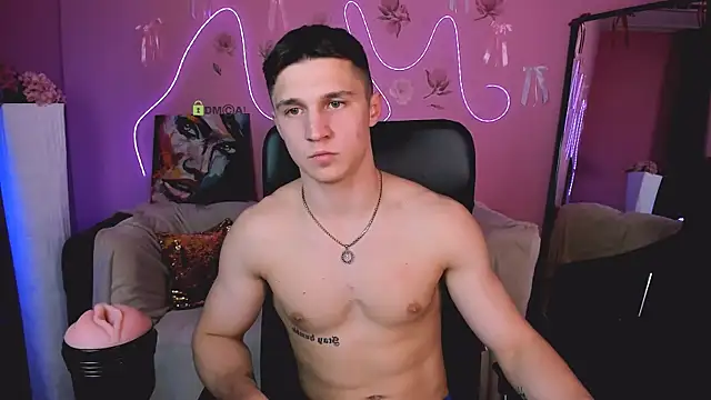 emmanuel shine online show from April 18, 7:58 pm