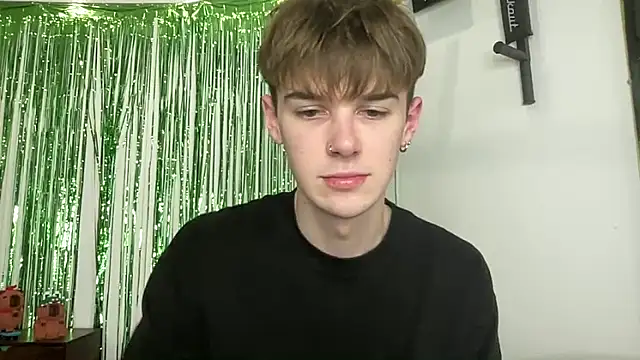 YourMilkyGuy online show from March 4, 5:31 pm