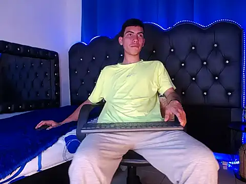 JorgeJohnson  online show from February 11, 3:22 am