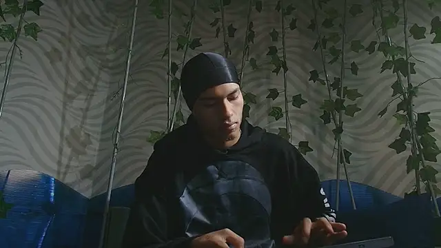 ItsZairen online show from March 15, 3:47 am