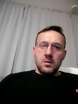 defaktor online show from March 21, 8:35 pm