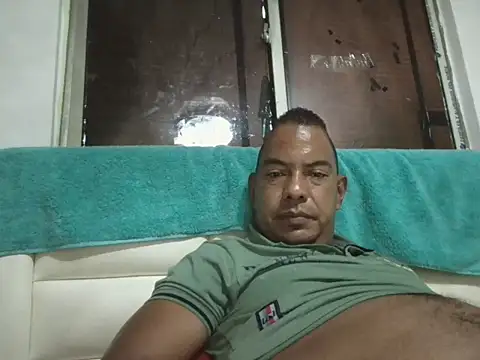 Quillero18 online show from February 26, 3:57 pm