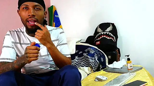 Bdarenth007 online show from February 23, 8:43 pm