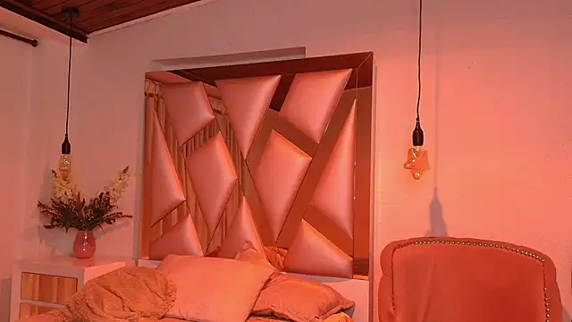 LucaNova nom online show from February 15, 3:24 am