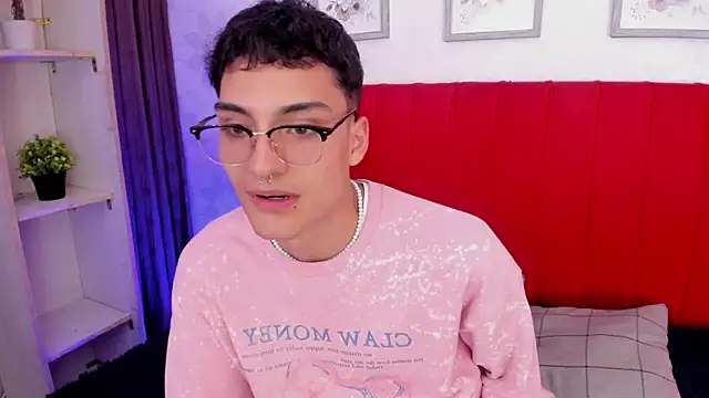 auranova online show from February 18, 3:48 am