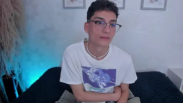 auranova online show from February 13, 3:46 am