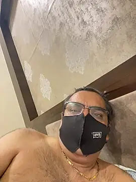maleattention online show from July 5, 4:47 pm