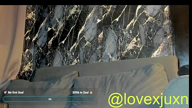 LovexJuxn8 online show from March 11, 9:00 pm