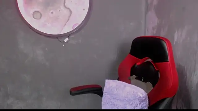 kaiserfox  online show from February 25, 5:30 am