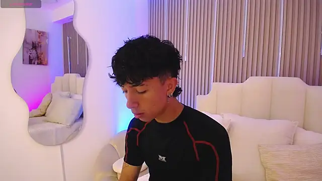 Aiden Rivers  online show from March 25, 12:53 pm