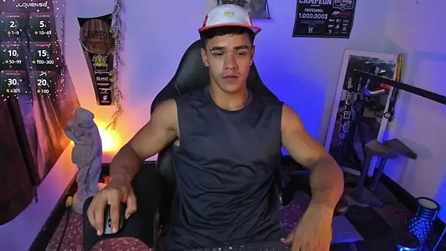 Rob zaens33 online show from March 21, 9:08 pm