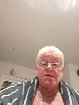 olivbisoumis online show from March 28, 5:29 am