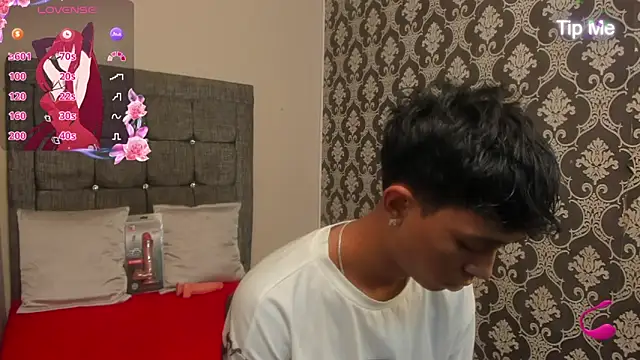 Little Twink19x online show from May 16, 7:34 pm