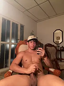 Alejandrososas online show from June 5, 5:08 pm
