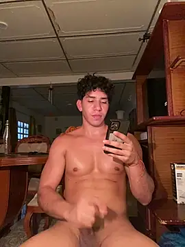 Alejandrososas online show from June 20, 5:18 pm