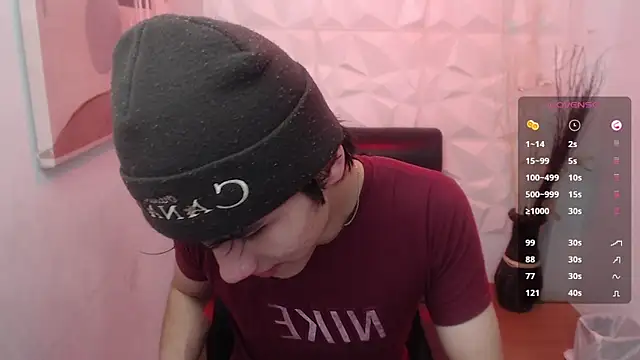 Stich 23 online show from March 26, 5:06 pm