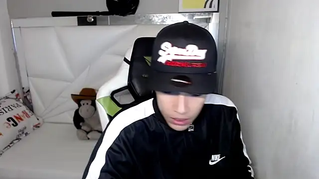 Street poemm  online show from March 28, 12:11 am