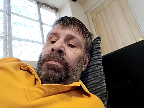 stud2512 online show from April 13, 4:07 pm