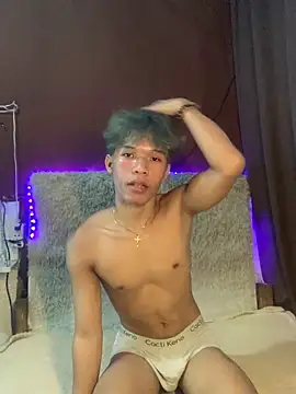 Nick cummer12 online show from April 3, 9:39 am