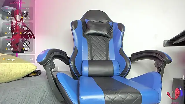 Julian Smith21 online show from March 9, 4:12 pm