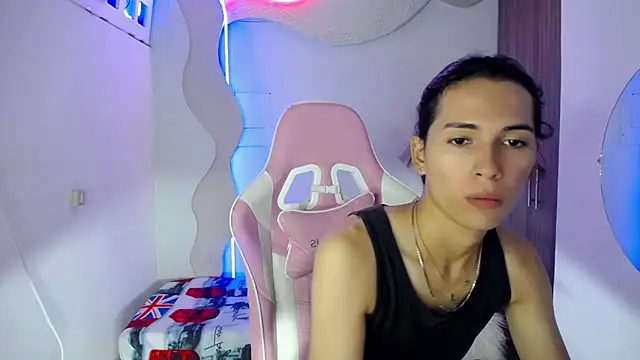 Larry craft online show from April 13, 8:42 pm