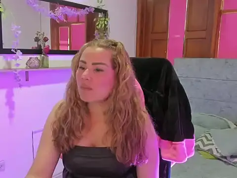 Julieta star  online show from March 14, 7:43 pm