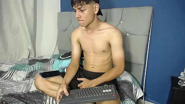Logan Jhonson19 online show from May 2, 2:14 am