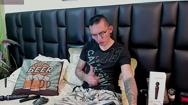 Mike Waters online show from April 10, 10:28 pm