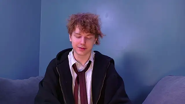 Mickey Hawk online show from April 15, 10:26 am