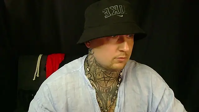 devilWithTats online show from July 13, 1:57 pm