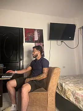 Kenny romano online show from April 11, 11:25 am