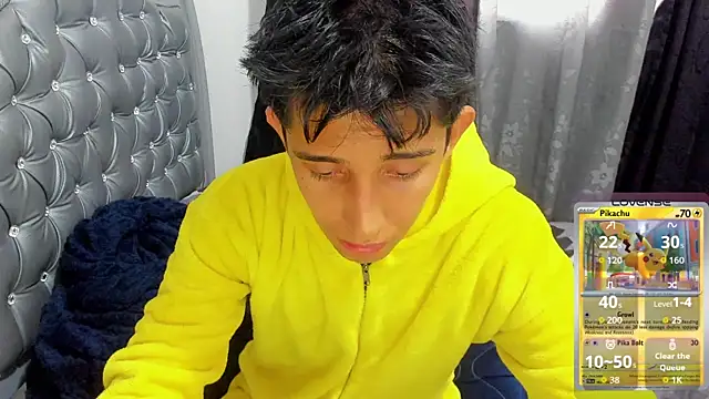 gomitaboy1 online show from April 6, 6:20 pm