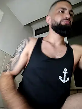 Tommy Porn  online show from April 29, 9:32 pm