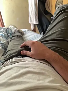 Cr1sXPorn online show from April 5, 8:49 pm