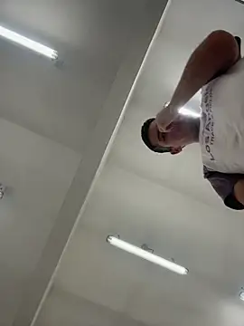 Cr1sXPorn online show from March 16, 10:03 pm