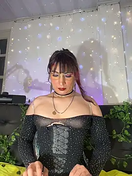 Naughtygirlts online show from March 13, 9:54 pm