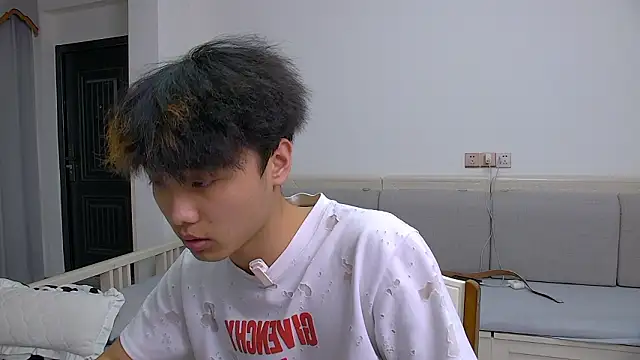 icecream-002 online show from March 11, 7:26 am