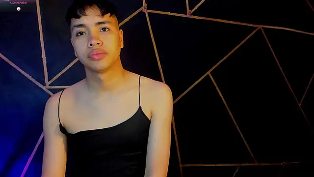 Lee Colee online show from May 31, 1:17 am